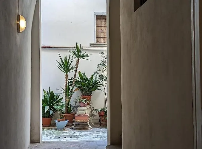 Semesterbostad Papavero Piazza Delfino *